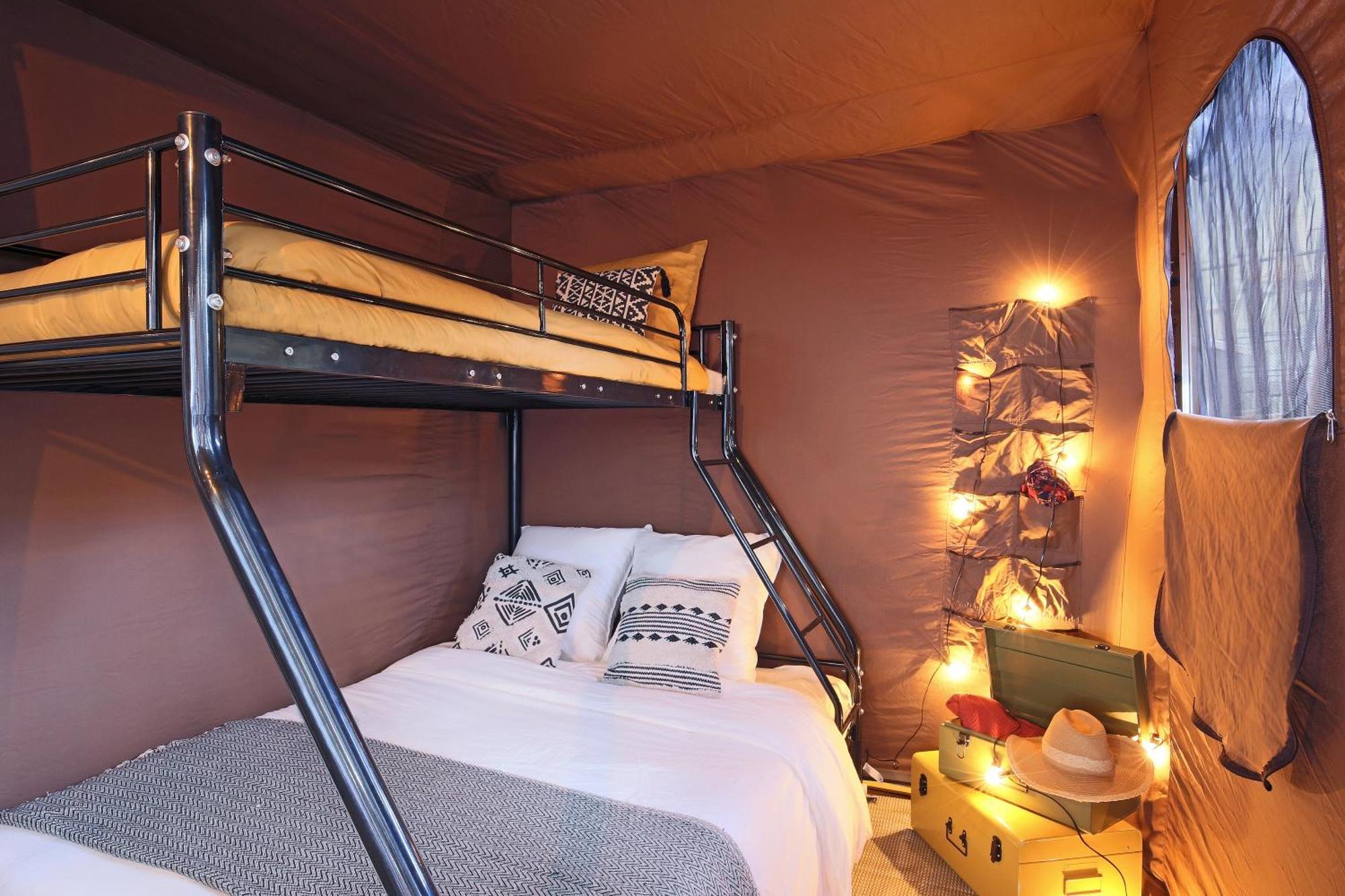 Huttopia De Roos Stegeren Zimmer foto