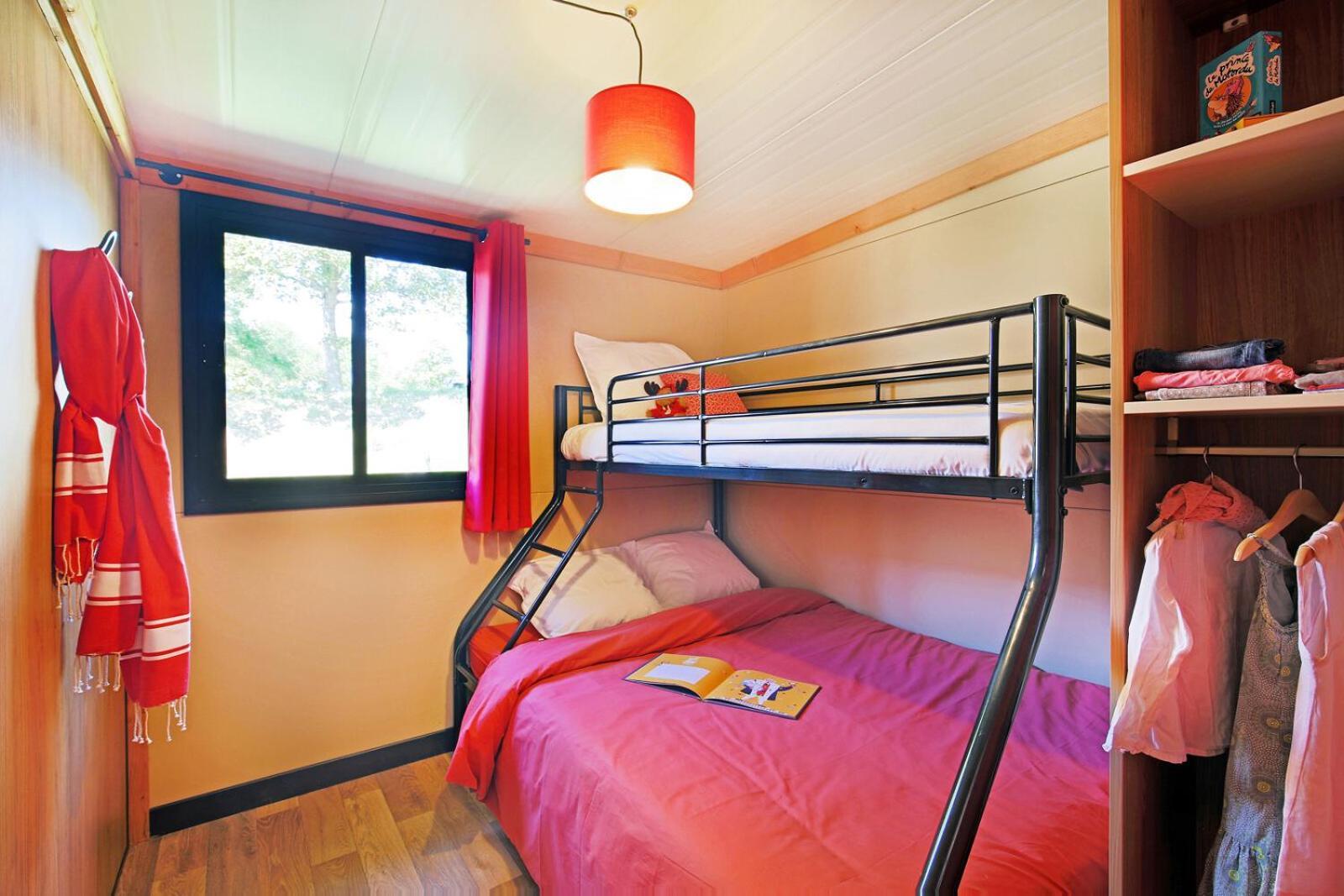 Huttopia De Roos Stegeren Zimmer foto